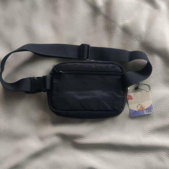 Belt Bag with 'Hummingbird' embroidered design by Philip Joe, Salish - Picture 2 of 4